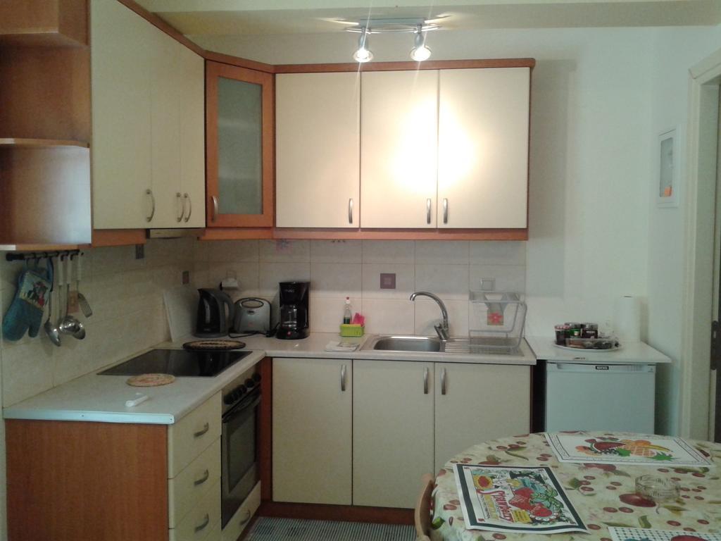 Patra - Cute Studio Near Center Екстериор снимка
