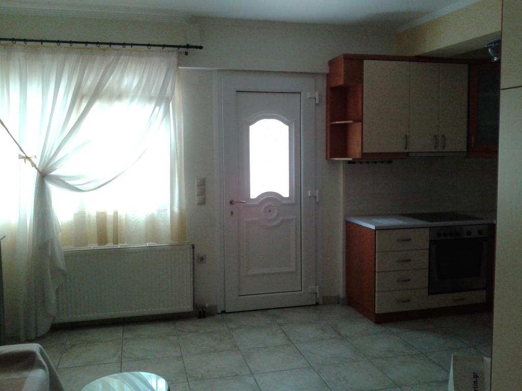 Patra - Cute Studio Near Center Екстериор снимка